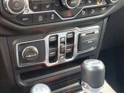 2020 Jeep Wrangler Unlimited Sahara Altitude 4x4