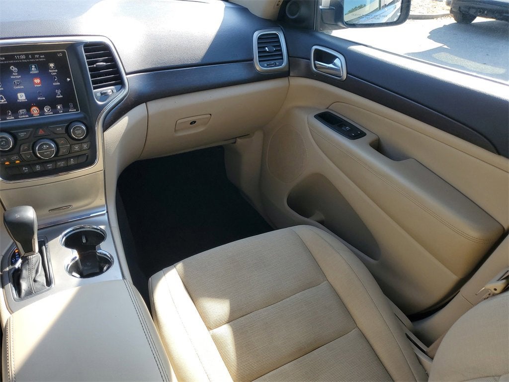 2017 Jeep Grand Cherokee Laredo