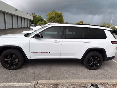 2023 Jeep Grand Cherokee L Limited 4x2