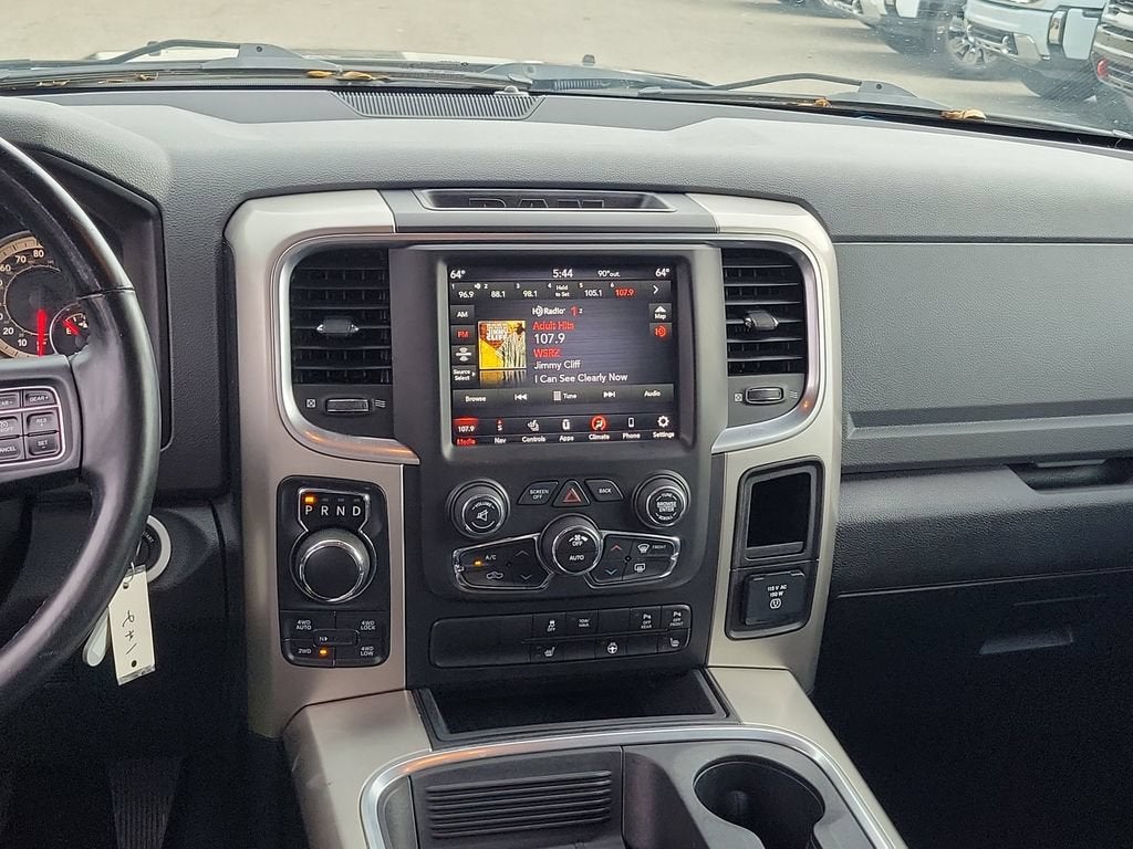 2018 RAM 1500 Big Horn Crew Cab 4x4 5'7" Box