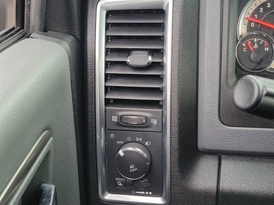 2018 RAM 1500 Big Horn Crew Cab 4x4 5'7" Box