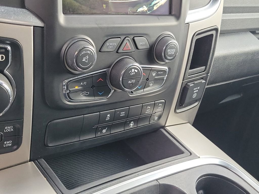 2018 RAM 1500 Big Horn Crew Cab 4x4 5'7" Box