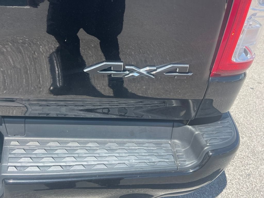 2023 RAM 1500 Big Horn Crew Cab 4x4 5'7" Box