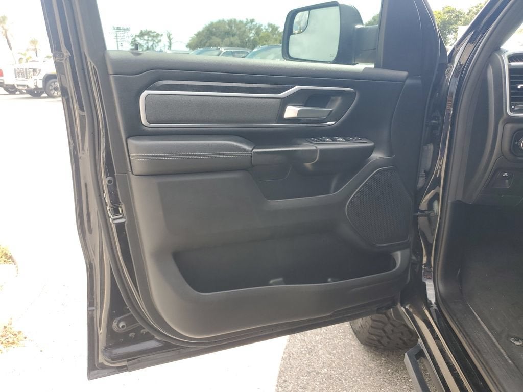 2023 RAM 1500 Big Horn Crew Cab 4x4 5'7" Box