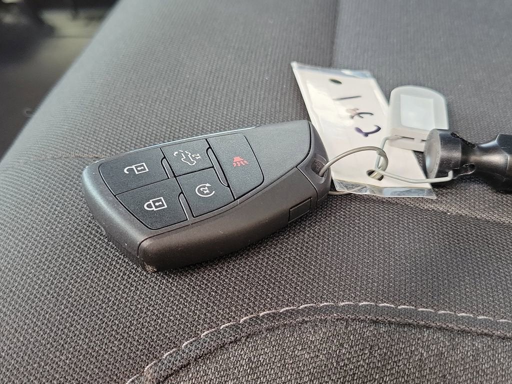 2023 Chevrolet Silverado 1500 Custom