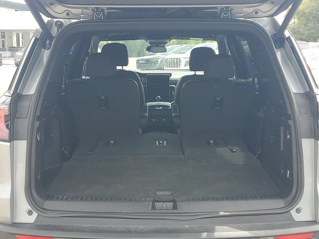 2025 GMC Acadia AT4