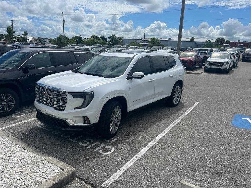 2024 GMC Acadia Denali