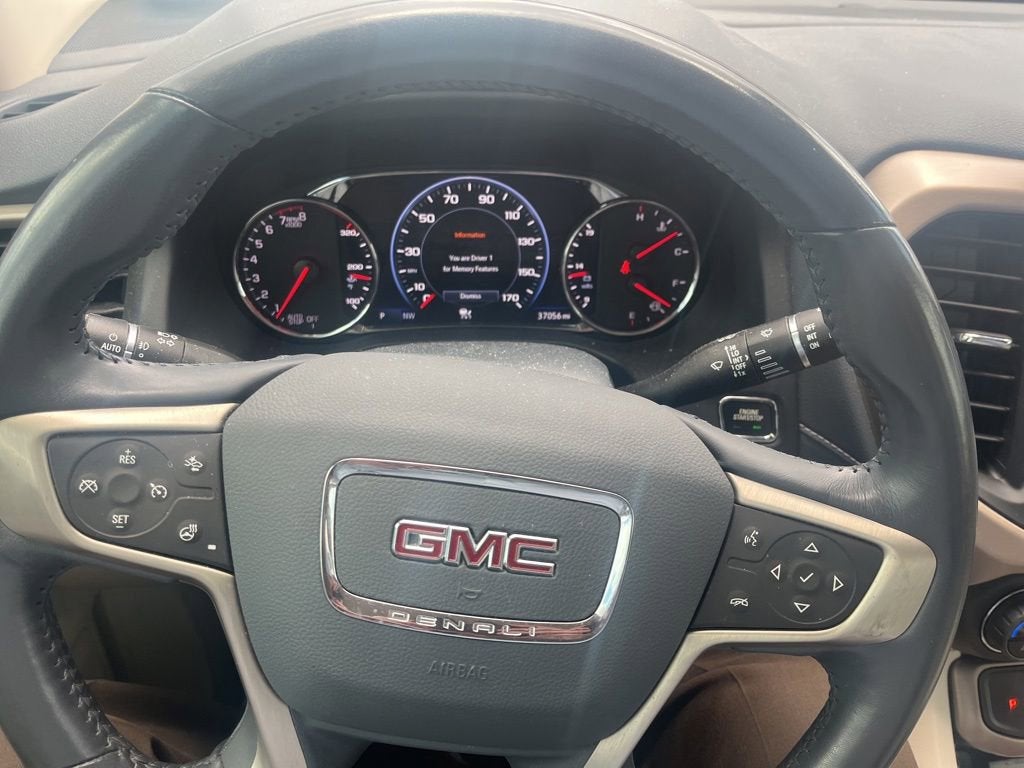 2022 GMC Acadia Denali