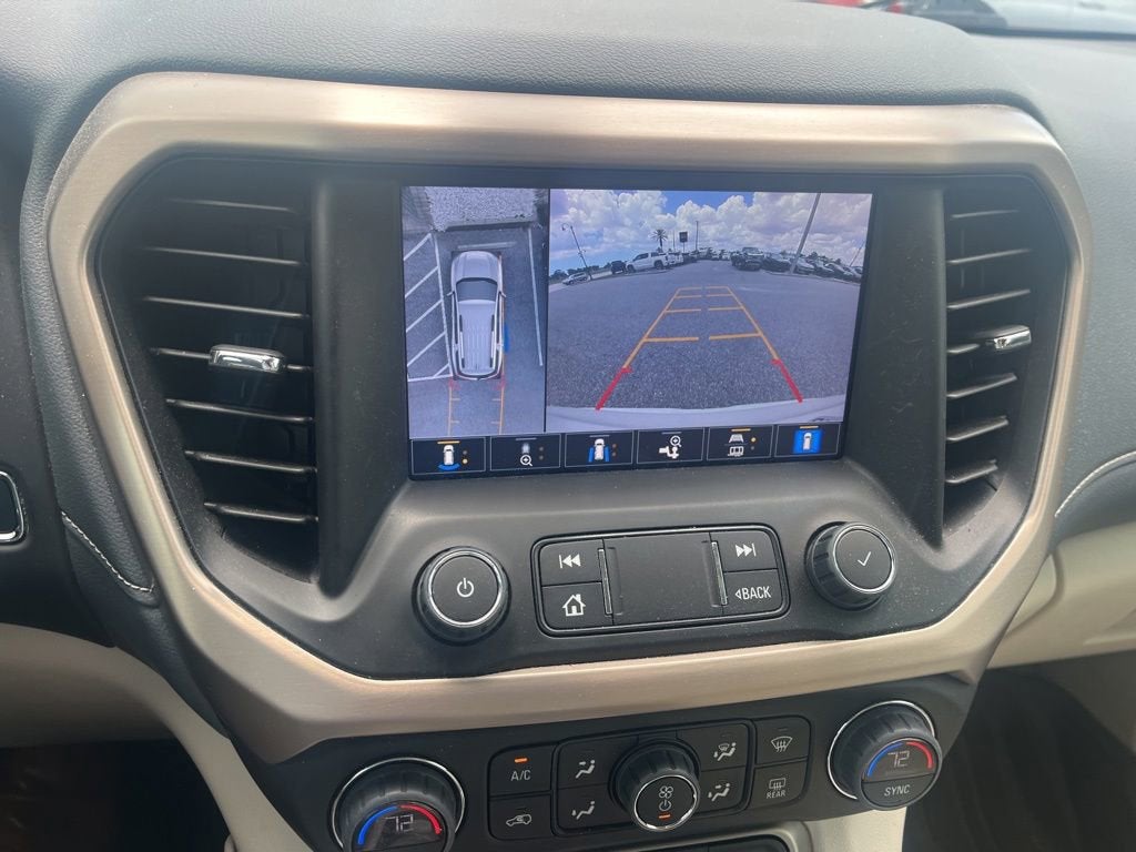 2022 GMC Acadia Denali