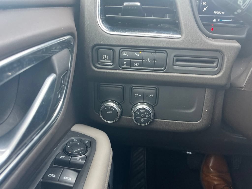2024 GMC Yukon XL SLT