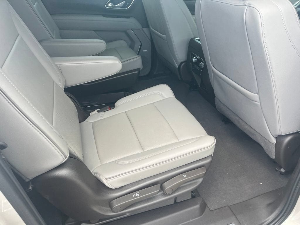 2024 GMC Yukon XL SLT