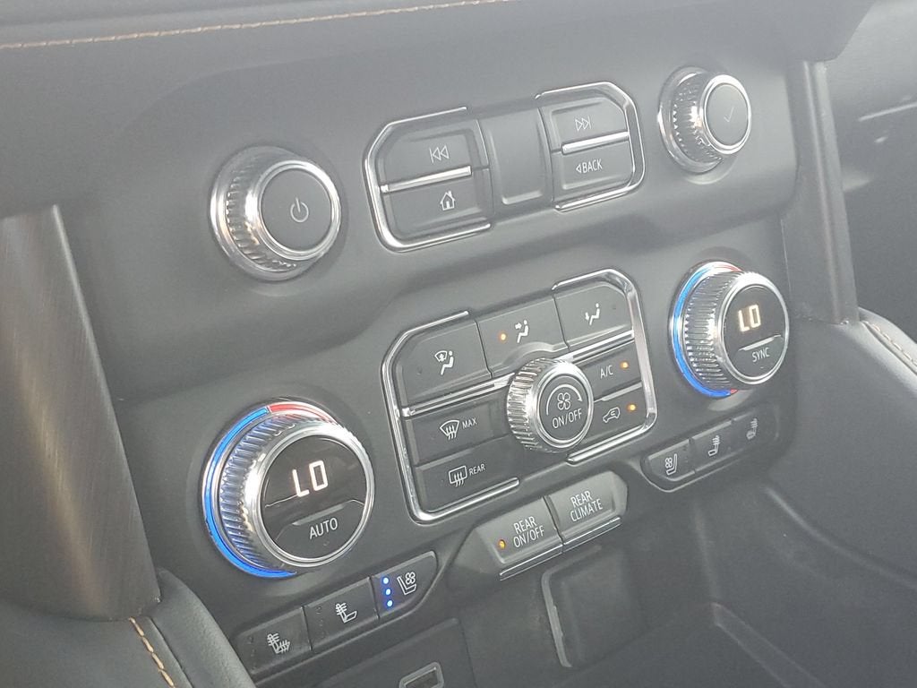 2024 GMC Yukon AT4