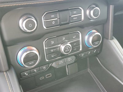 2021 GMC Yukon XL AT4