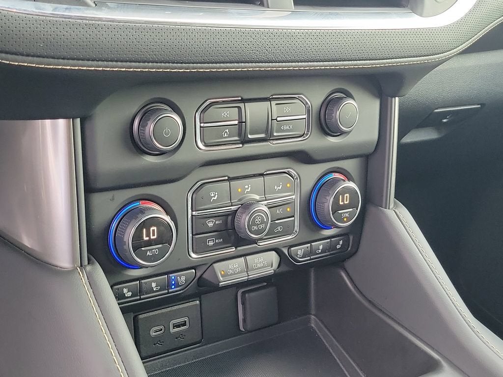 2024 Chevrolet Suburban Premier