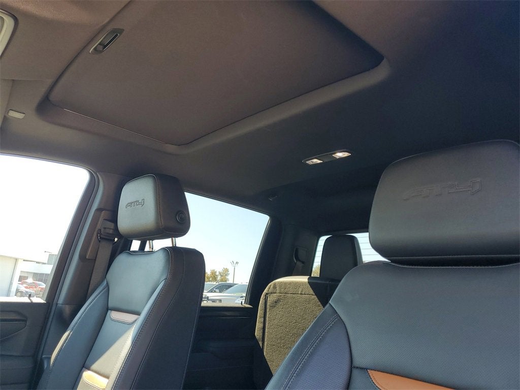 2025 GMC Sierra 3500 HD AT4