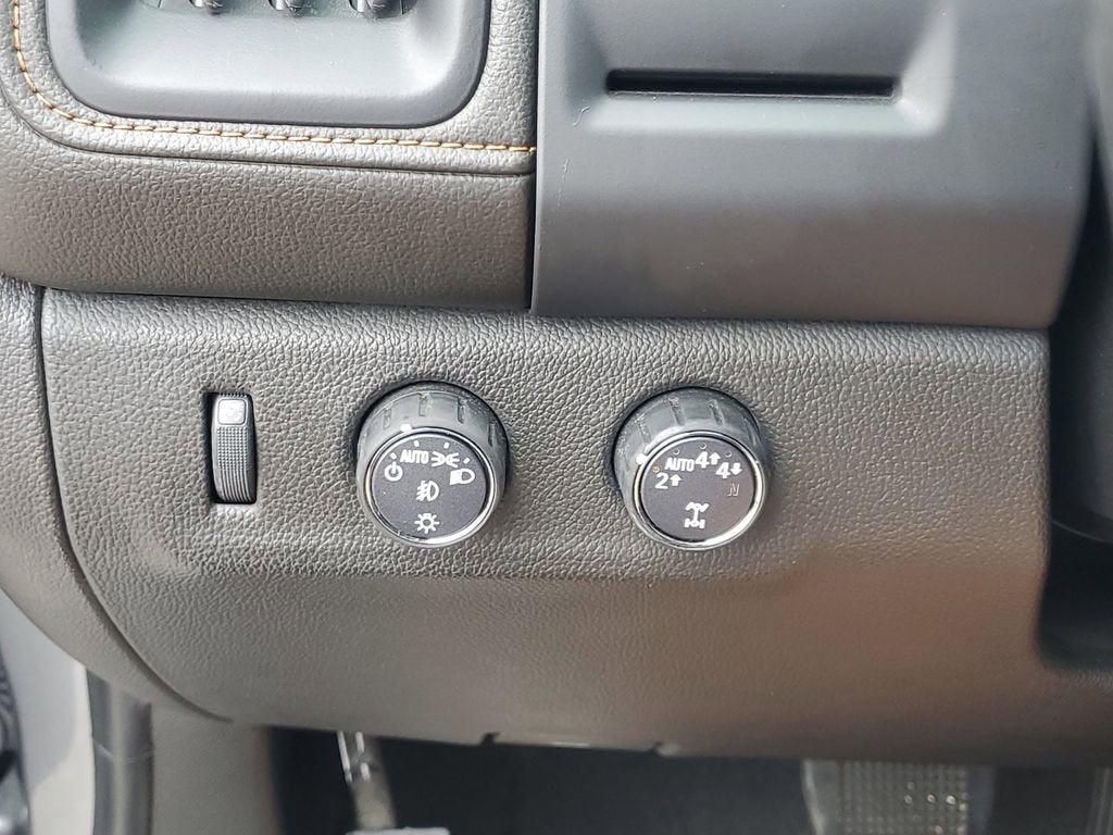 2022 GMC Canyon AT4 - Leather