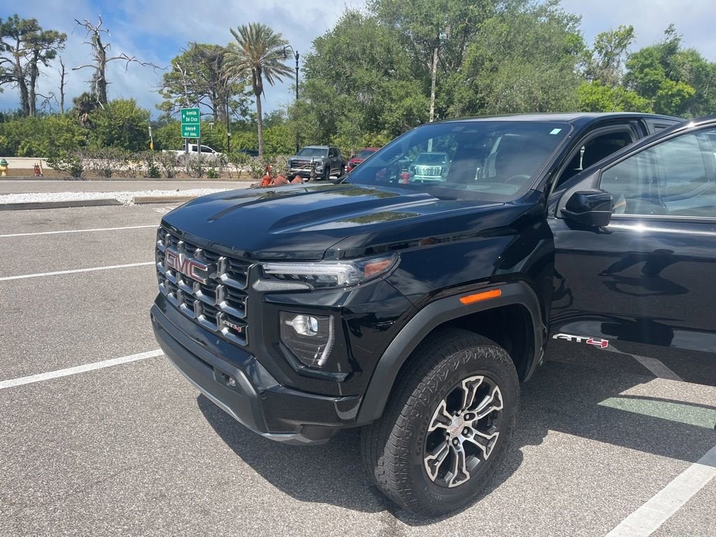 2025 GMC Canyon AT4