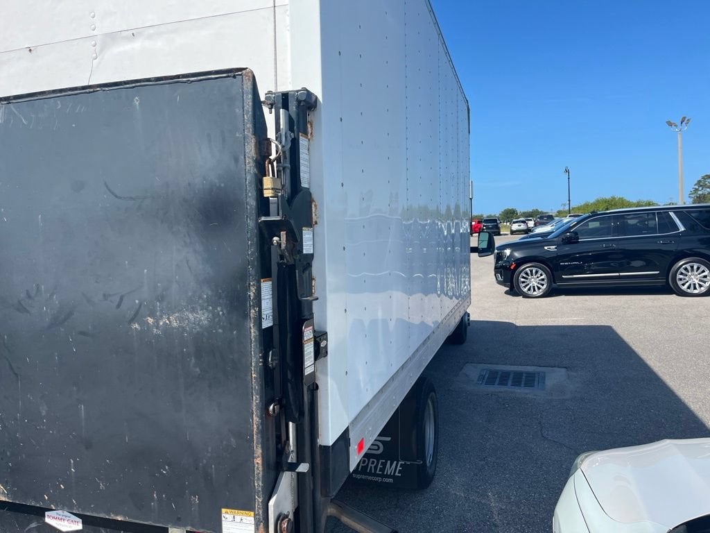 2021 Chevrolet Express Cutaway 4500 Van