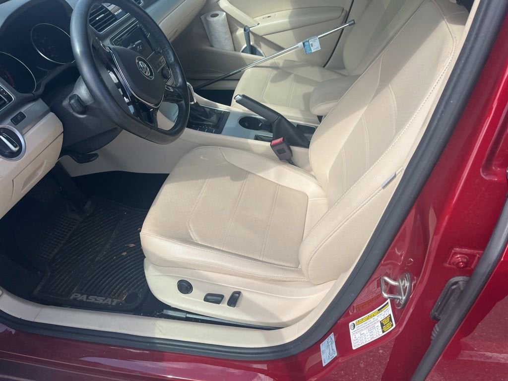 2019 Volkswagen Passat 2.0T Wolfsburg Edition
