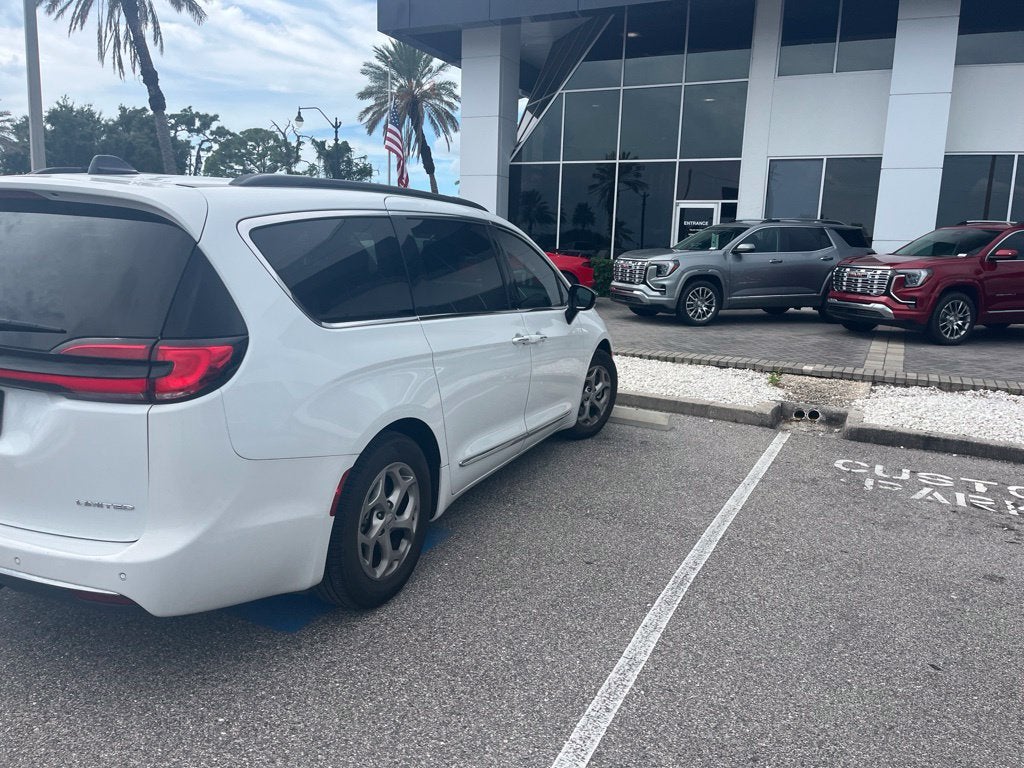 2023 Chrysler Pacifica Limited