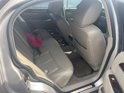 2011 Lincoln Town Car Signature Limited