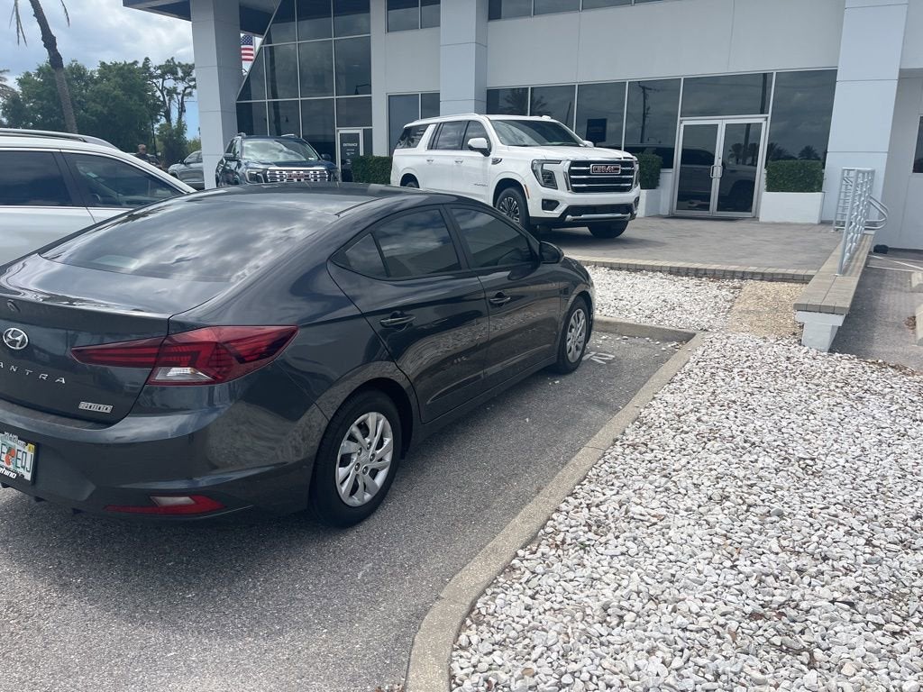 2020 Hyundai Elantra SE