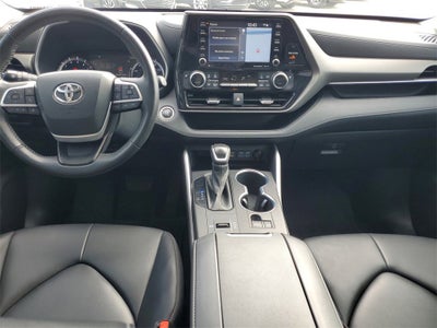 2022 Toyota Highlander XLE