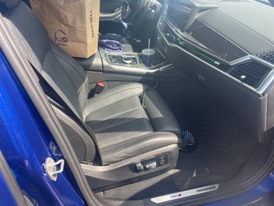 2023 BMW X7 M60i
