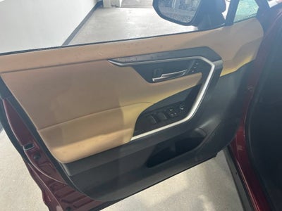 2023 Toyota RAV4 Hybrid XLE Premium